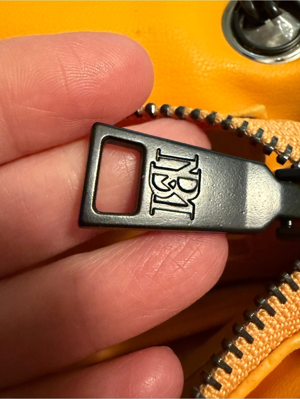 NWT Badgley Mischka Bright Yellow Quilted Chain Crossbody Bag - Picture 9 of 9